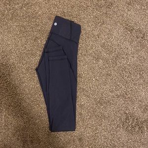 Black lululemon leggings